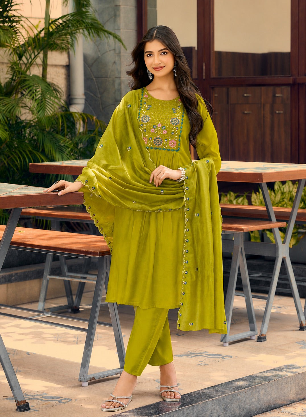 🌸 Elegant Kurti Pant Set with Designer Dupatta
