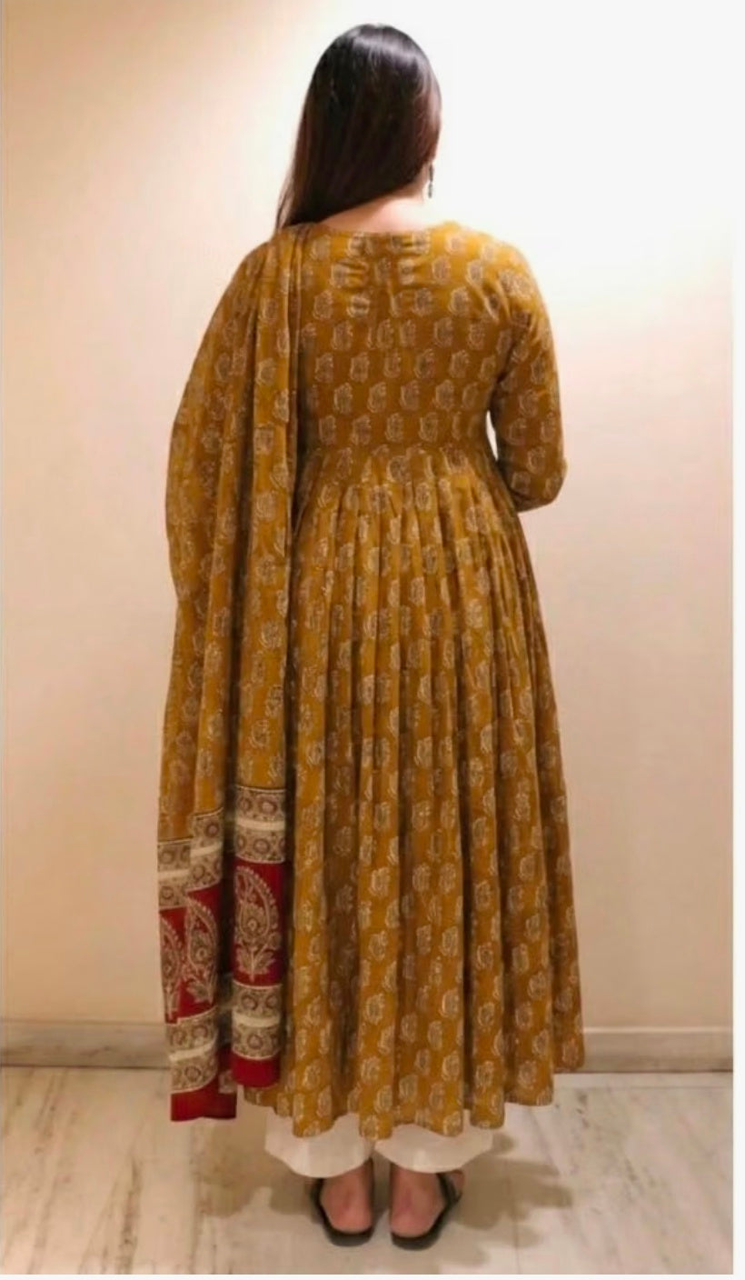 Anarkali Kurta Pant and printed Dupatta Set