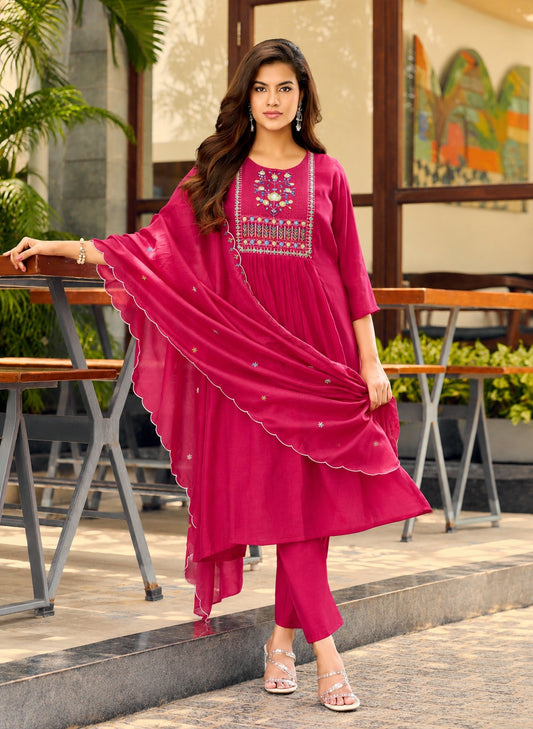 🌸 Elegant Kurti Pant Set with Designer Dupatta