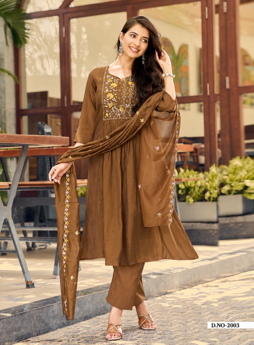 🌸 Elegant Kurti Pant Set with Designer Dupatta