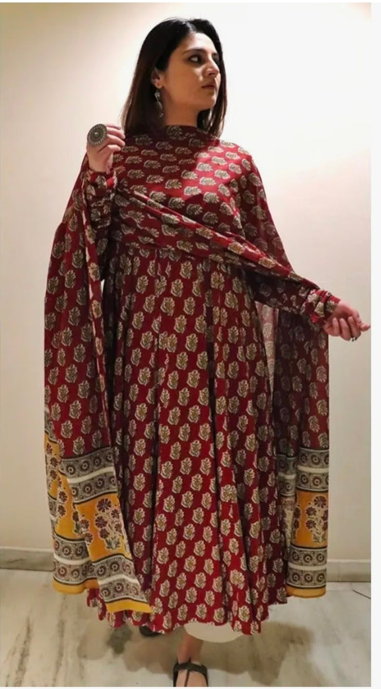 Anarkali Kurta Pant and printed Dupatta Set