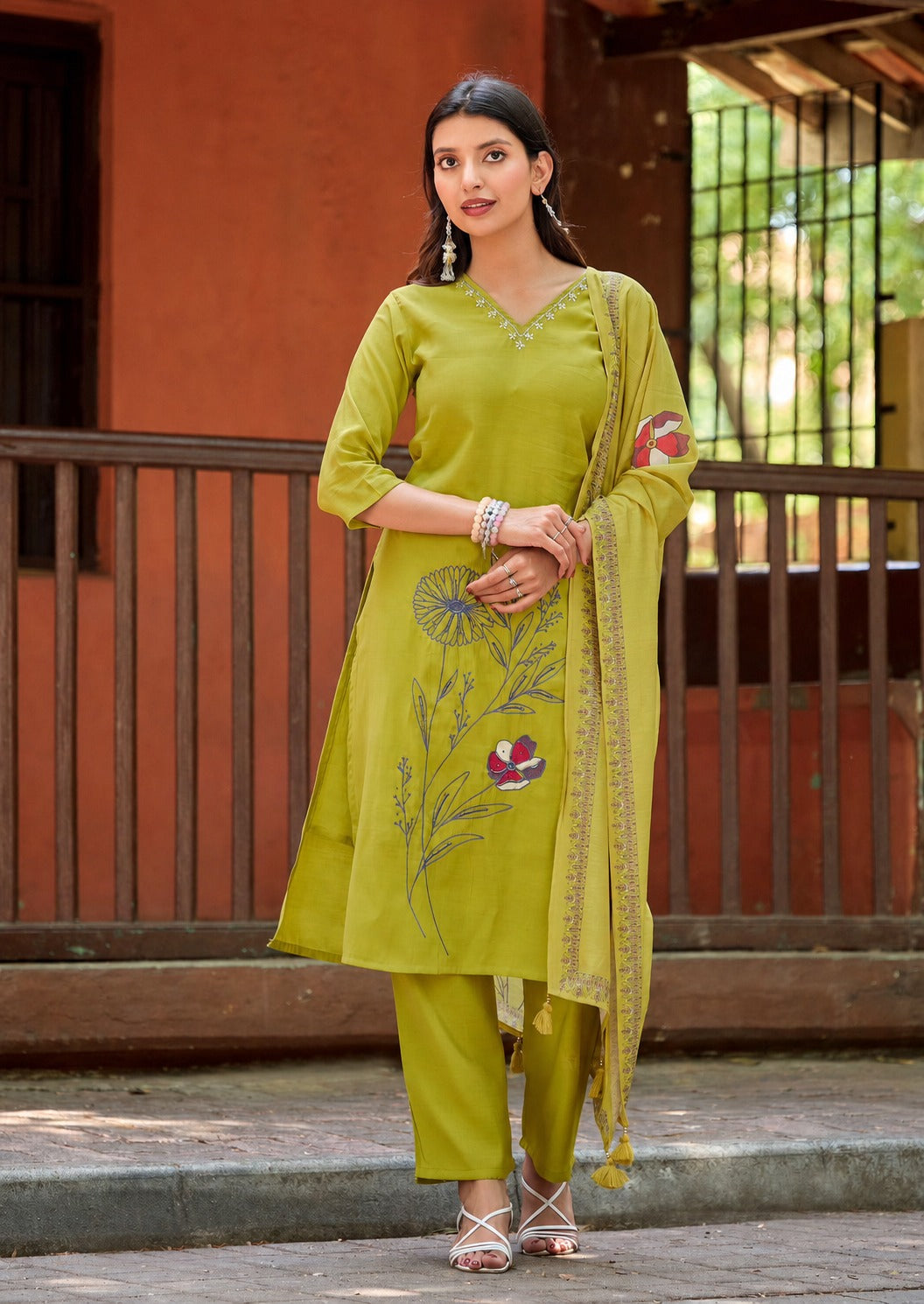 ✨ RAAHI – Premium Roman Silk Suit Set ✨