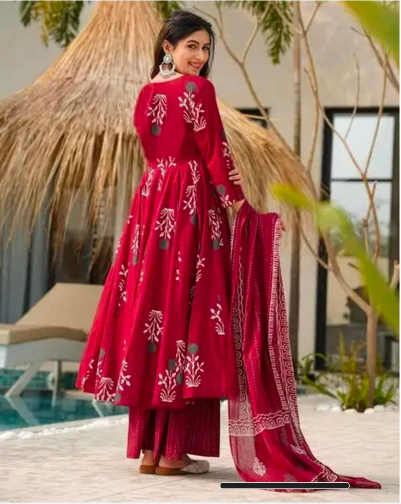 Casual + Cotton Blend + Kurta Pant Dupatta Set + 3 Piece + Calf Length